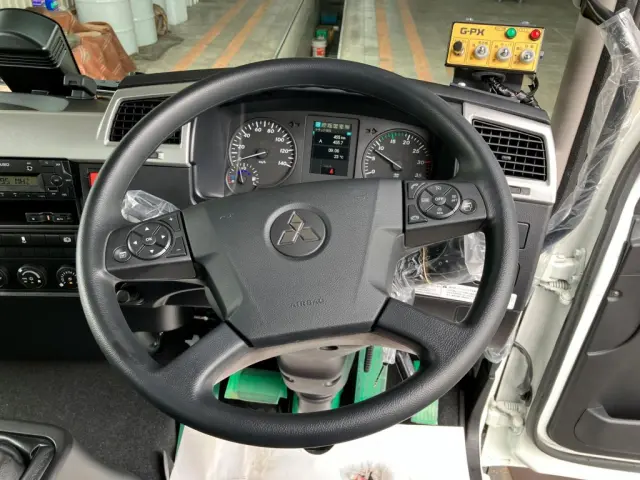 メーター周りの状態です。|三菱 ファイター 2KG-FK62F(2WD)の写真27