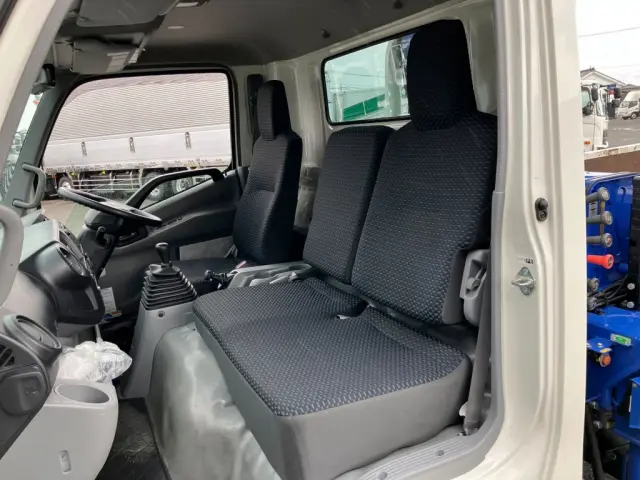 助手席の状態です。|日野 デュトロ 2KG-XZU712M(2WD)の写真6