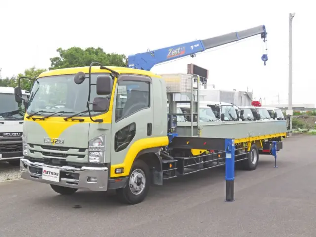 いすゞ フォワード 2RG-FSR90S2(2WD)の写真1