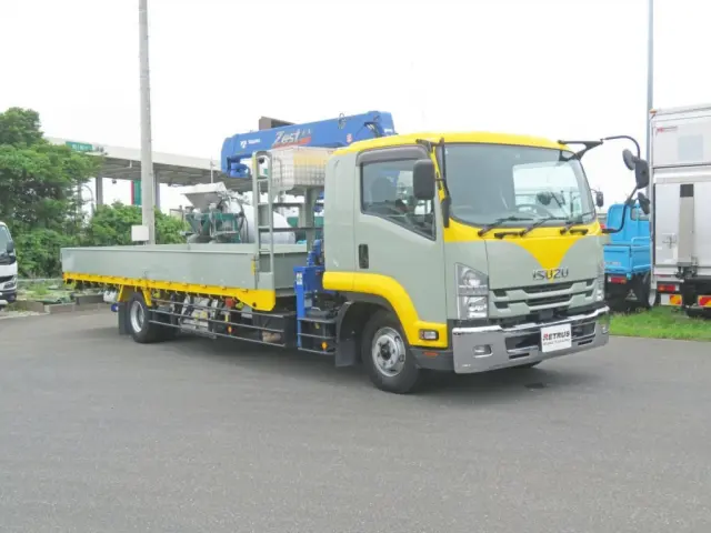 いすゞ フォワード 2RG-FSR90S2(2WD)の写真2