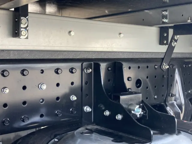 シャーシの状態です。|三菱 キャンター 2RG-FBAV0(2WD)の写真10