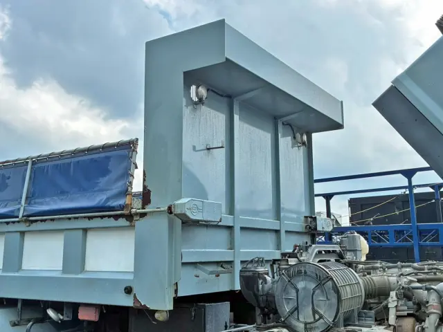 いすゞ ギガ QPG-CXZ77BT(6x4)の写真30