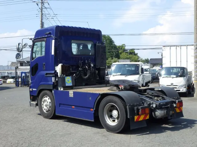 いすゞ ギガ QKG-EXD52BD(2WD)の写真3
