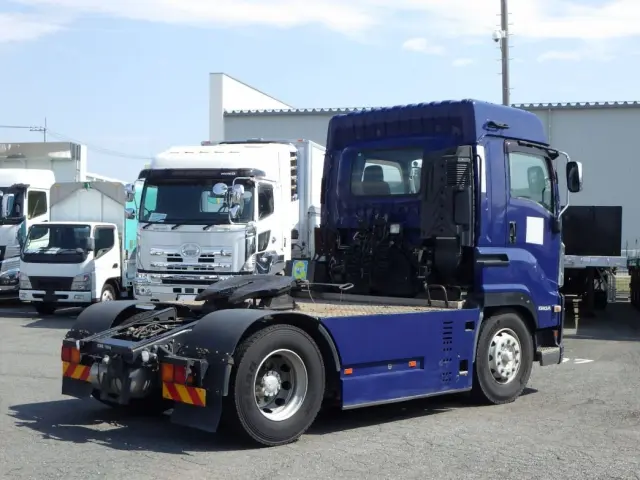 いすゞ ギガ QKG-EXD52BD(2WD)の写真4