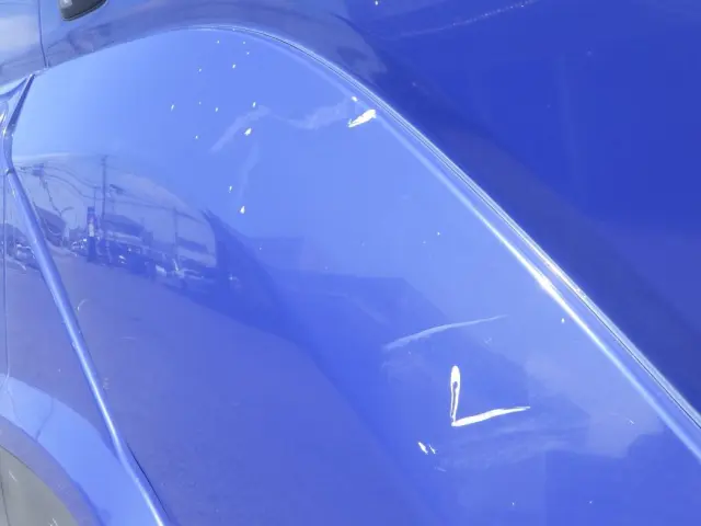 運転席側フェンダーにキズがあります。|いすゞ ギガ QKG-EXD52BD(2WD)の写真21