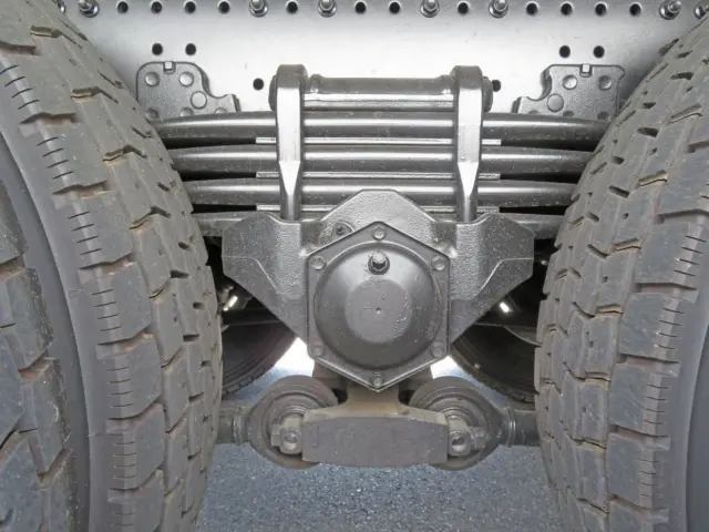 日野 プロフィア 2DG-FS1AHE(6x4)の写真5