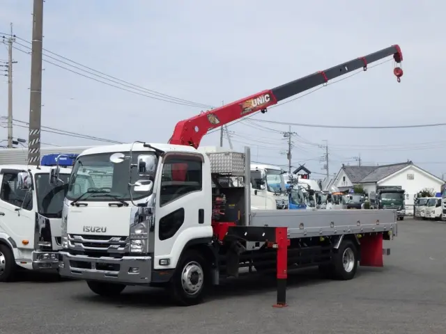 いすゞ フォワード 2RG-FTR90U2の写真1