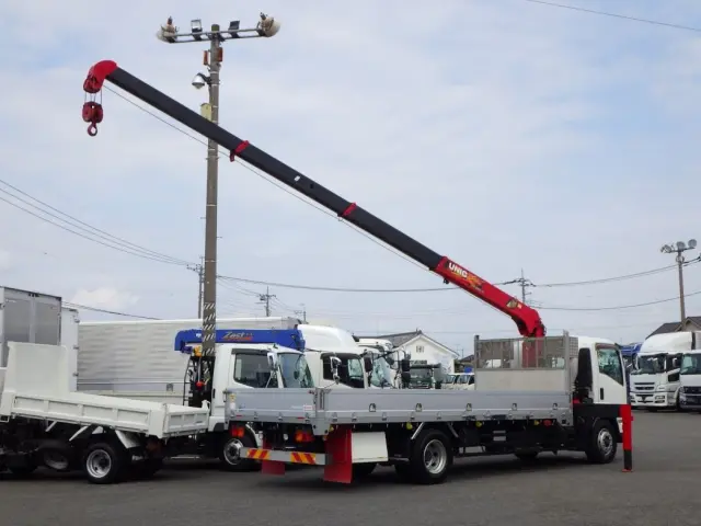 いすゞ フォワード 2RG-FTR90U2の写真4