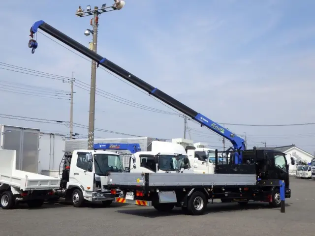 いすゞ フォワード 2RG-FSR90S2(2WD)の写真4