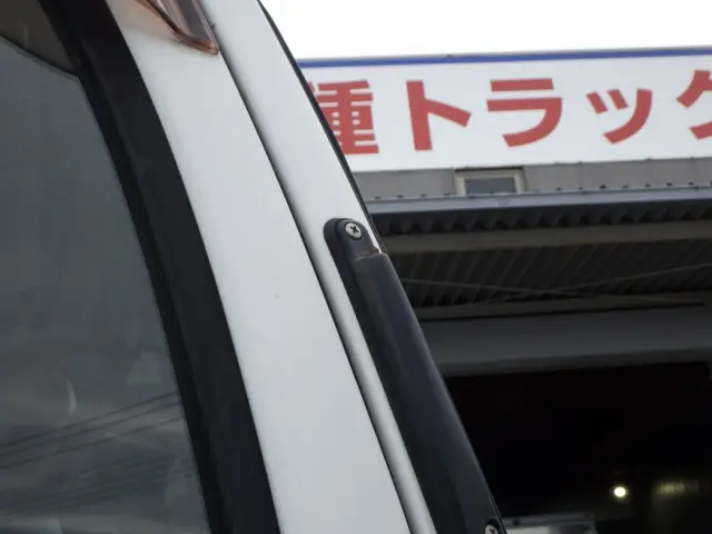 アンテナが欠損しています。|いすゞ フォワード TKG-FRR90S1(2WD)の写真22