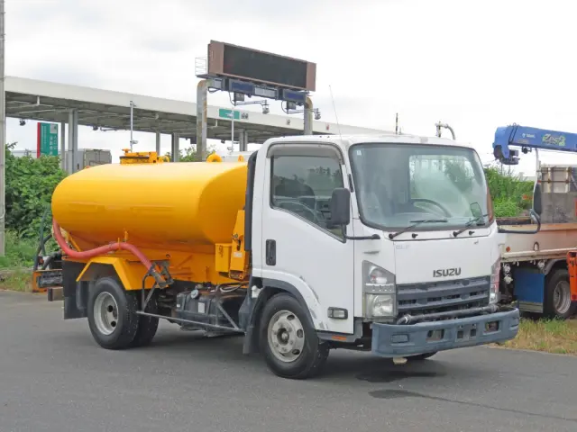 いすゞ エルフ PKG-NPR75N(2WD)の写真2