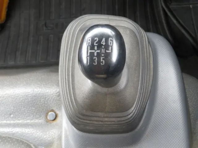 いすゞ エルフ PKG-NPR75N(2WD)の写真22