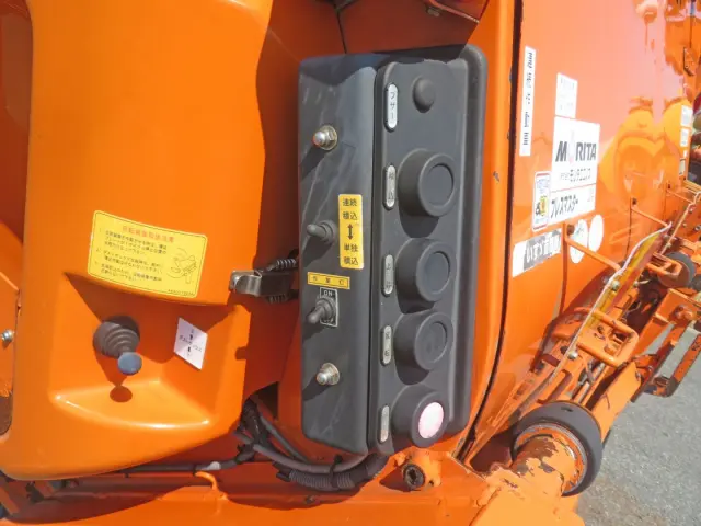 上物の操作スイッチです。(連続⇔単独切り替え付きです)|いすゞ フォワード TKG-FRR90S2(2WD)の写真15