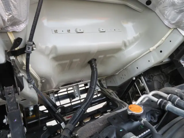キャブ底面の状態です。|いすゞ フォワード 2PG-FRR90T2改(2WD)の写真40