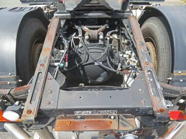 いすゞ ギガ QKG-EXD52BD(2WD)の写真8