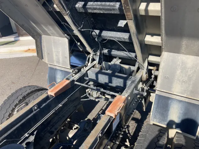 日野 プロフィア 2DG-FS1EGA(6x4)の写真19