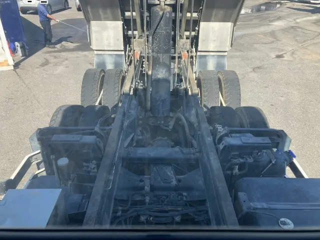 日野 プロフィア 2DG-FS1EGA(6x4)の写真20