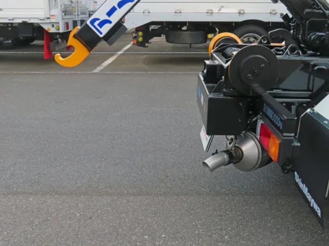 三菱 キャンター 2RG-FBAV0(2WD)の写真8