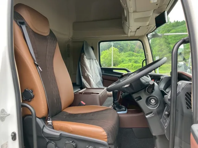 ハイルーフキャビンです。|日野 プロフィア 2DG-FS1AHEの写真7