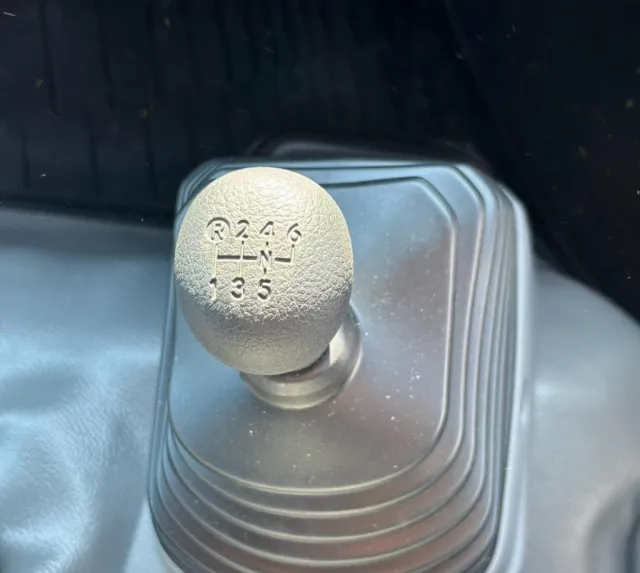 日野 デュトロ 2KG-XZU700M(2WD)の写真24