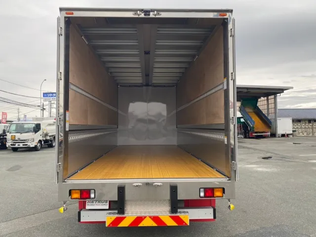 ボディー内|三菱 ファイター 2KG-FK65F(2WD)の写真9