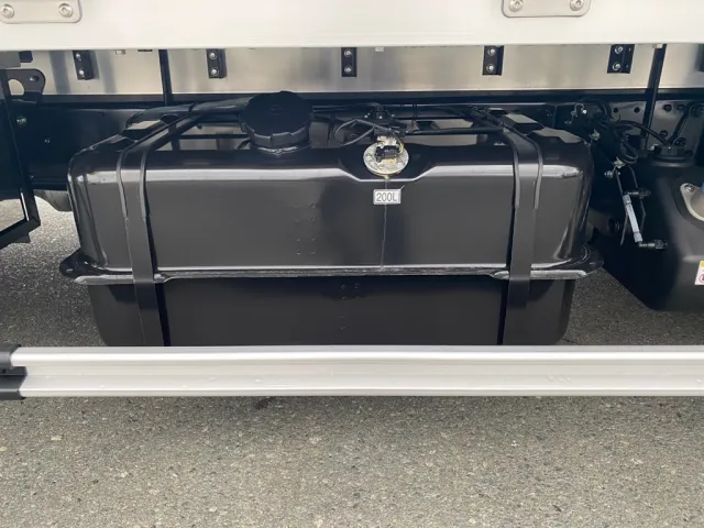 燃料タンクは200Lです|三菱 ファイター 2KG-FK65F(2WD)の写真13