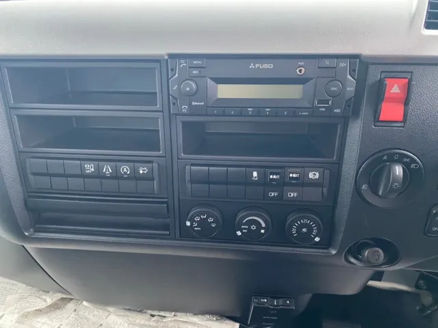 インパネ廻り|三菱 ファイター 2KG-FK65F(2WD)の写真16