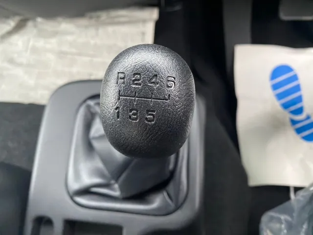 6速MT|三菱 ファイター 2KG-FK65F(2WD)の写真17