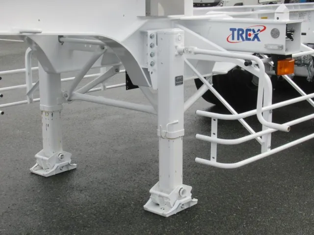 ランディングギアは手動式です|トレクス  CTB32002改の写真19