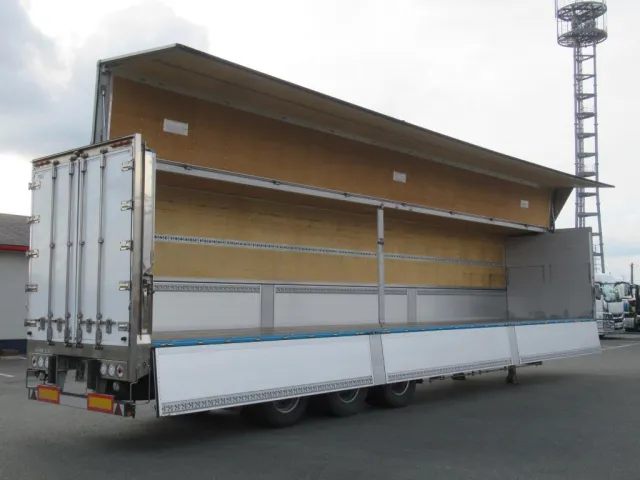 リア門口、丁番、ロックロッドはステンレスです|トレクス  PFB34118改の写真2