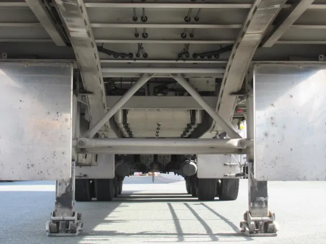 シャシ裏側|トレクス  PFB34118改の写真7