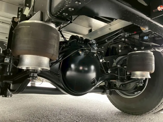 エアサスです。|日野 レンジャー 2KG-FD2ABG(2WD)の写真5