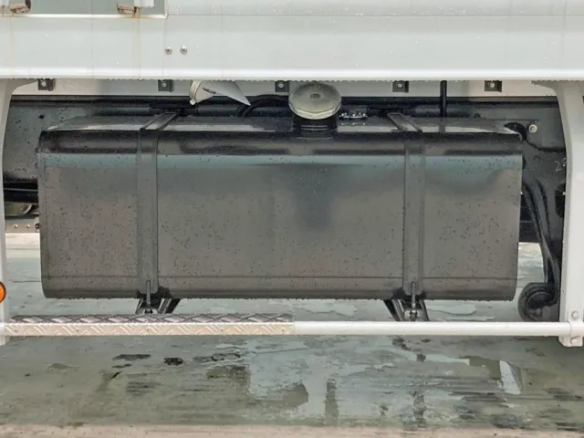 燃料タンクは200Lです。|日野 レンジャー 2KG-FD2ABG(2WD)の写真24