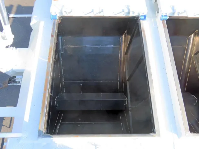 6室目|三菱 スーパーグレート 2PG-FV84VZの写真16