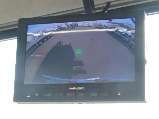 液晶バックモニター付きです。|三菱 スーパーグレート 2PG-FV84VZの写真24