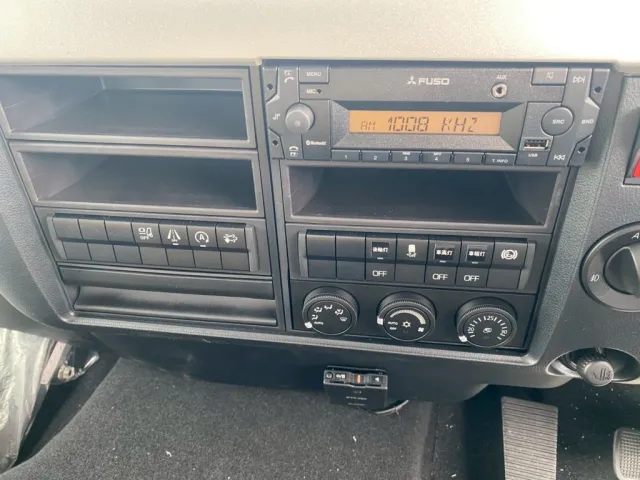 インパネ廻り|三菱 ファイター 2KG-FK65F(2WD)の写真18