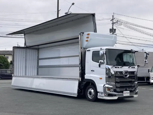 ホイールはアルミ製です。|日野 プロフィア 2DG-FW1AHCの写真3