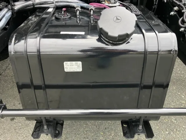 燃料タンクは100Lです。|三菱 ファイター 2KG-FK72F(2WD)の写真17