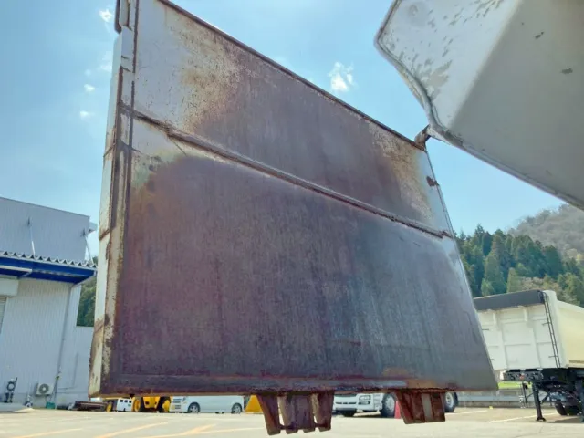 リアゲート裏側の状態|東邦  TF2523改の写真11