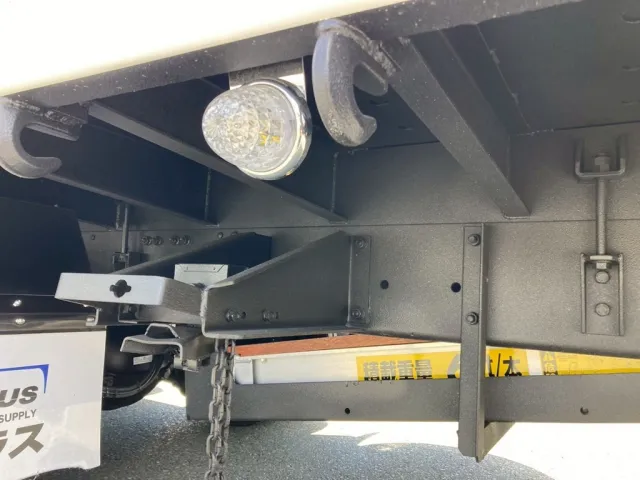 シャーシとネタの状態です。|三菱 スーパーグレート 2PG-FY70HYの写真6