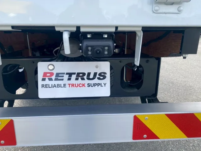 バックアイカメラがリア台枠下に付いてます|三菱 ファイター 2KG-FK62F(2WD)の写真6