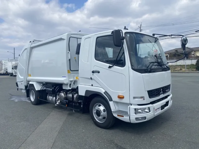 三菱 ファイター 2KG-FK62F(2WD)の写真2