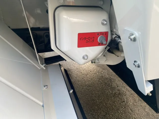 インターロックスイッチ|三菱 ファイター 2KG-FK62F(2WD)の写真11