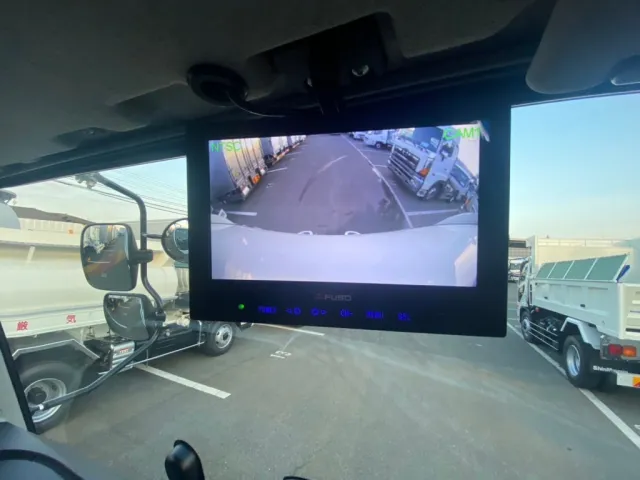 バックモニター|三菱 ファイター 2KG-FK62F(2WD)の写真23