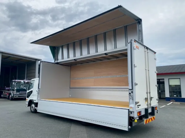 三菱 ファイター 2KG-FK65F(2WD)の写真4