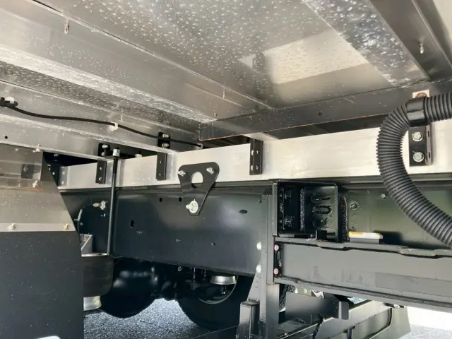シャーシとネタの状態です。|日野 レンジャー 2KG-FD2ABG(2WD)の写真6