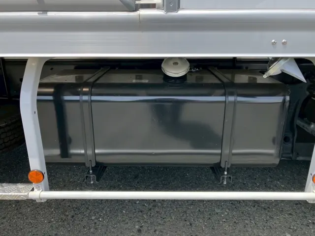 燃料タンクは200Lです。|日野 レンジャー 2KG-FD2ABG(2WD)の写真27