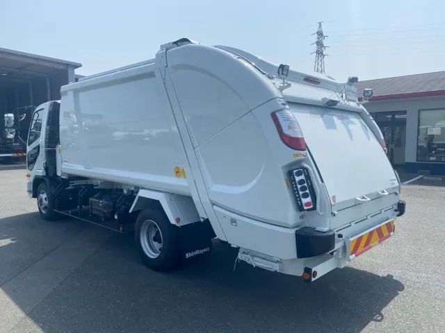 三菱 ファイター 2KG-FK72F(2WD)の写真3