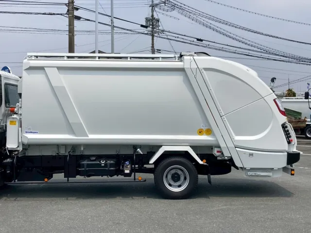 タンクの外観状態です。(助手席側)|三菱 ファイター 2KG-FK72F(2WD)の写真18