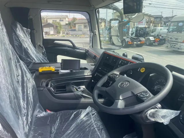 室内|三菱 スーパーグレート 2PG-FV80VYの写真7